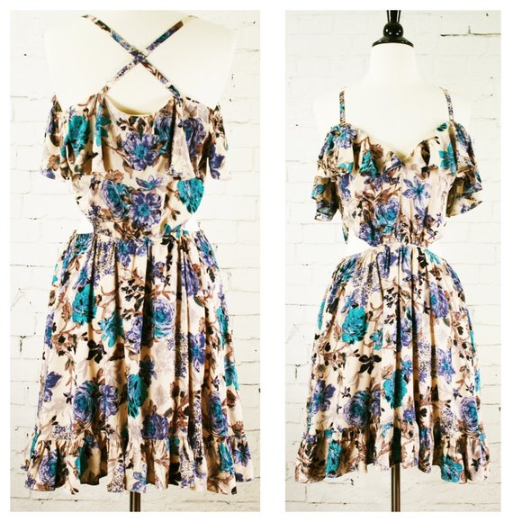 🦋MAKE AN OFFER!🦋 Beige And Teal Floral Dress - Picture 5 of 5